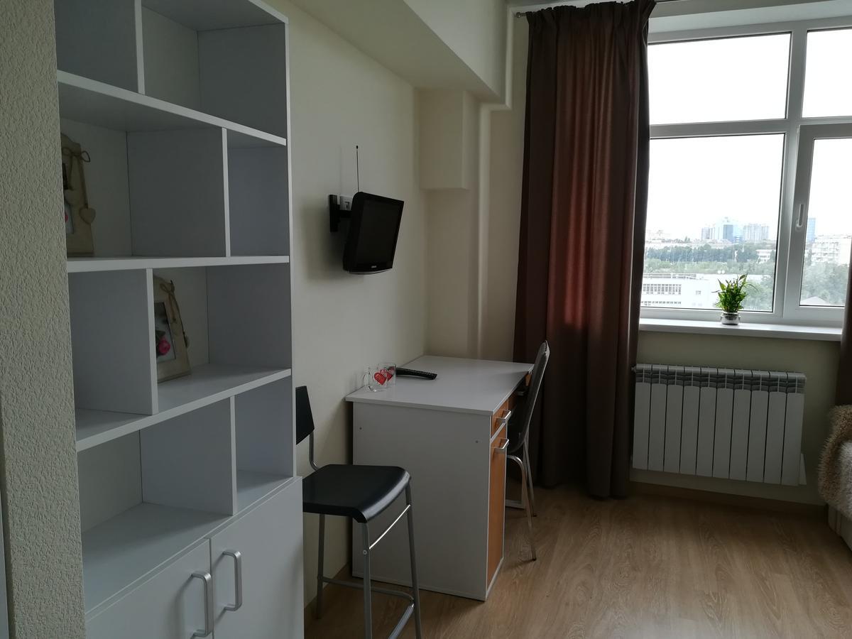 Smart-House Smart kvartira s kukhnei vozle metro. Kiev Buitenkant foto