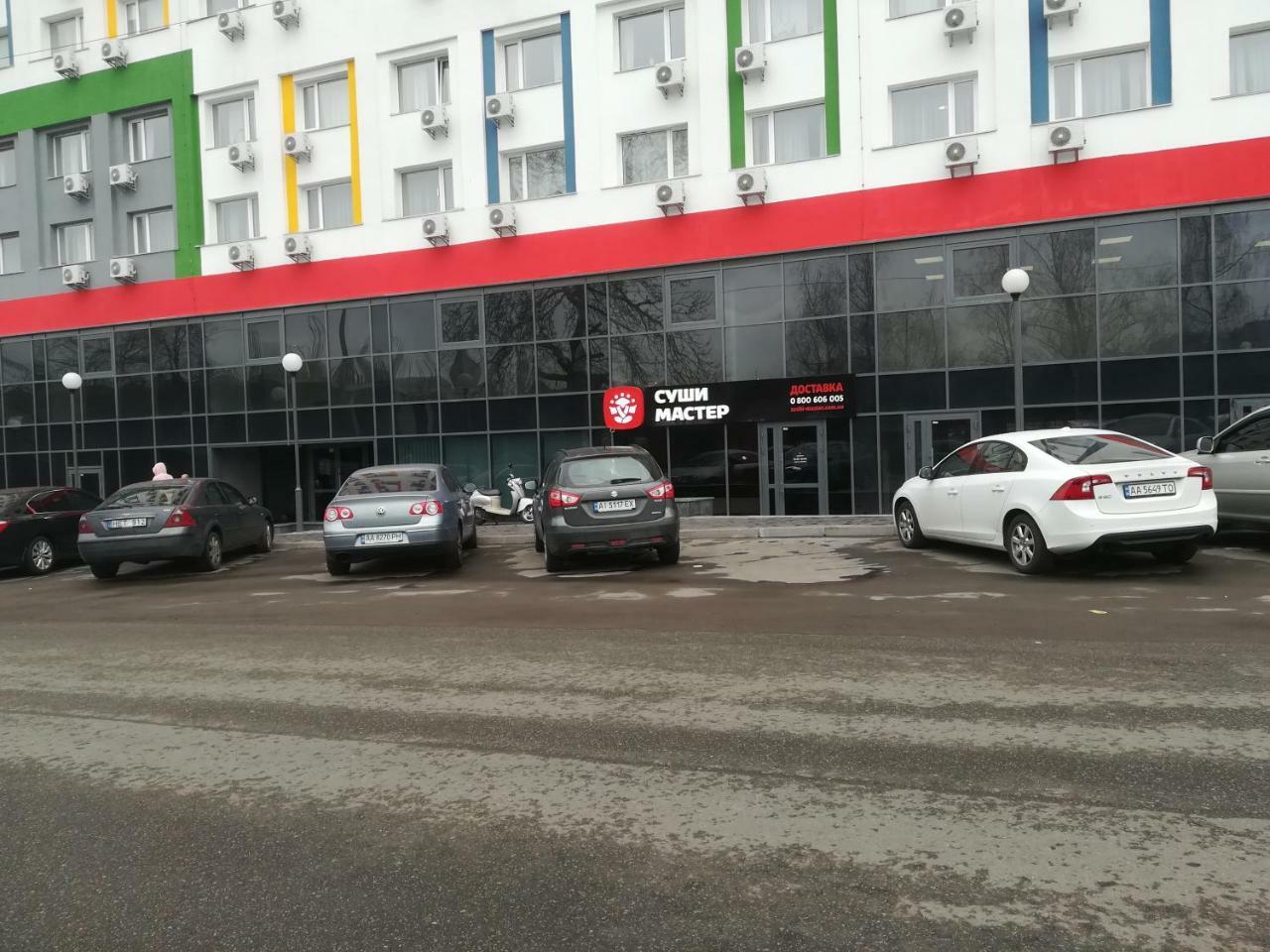 Smart-House Smart kvartira s kukhnei vozle metro. Kiev Buitenkant foto